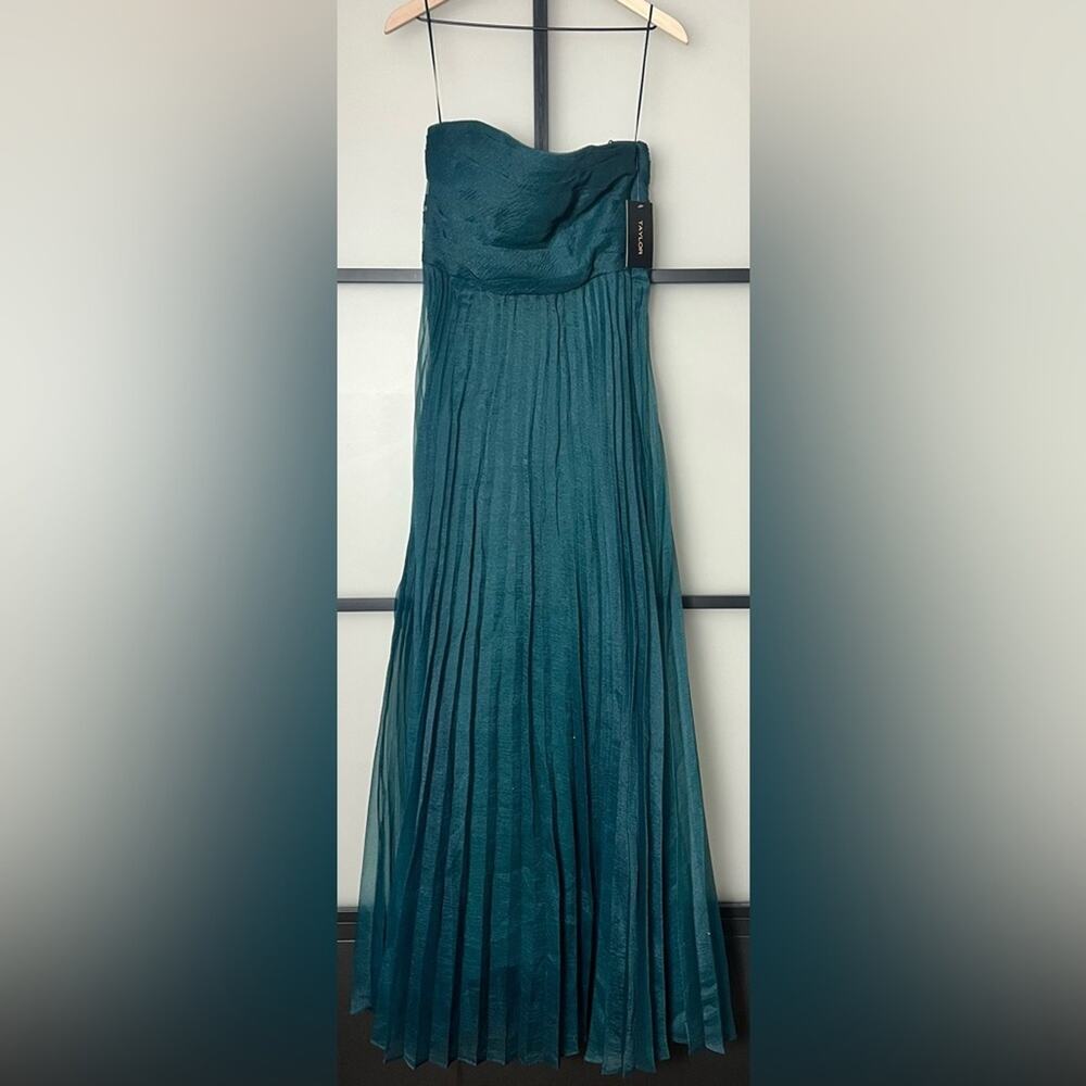 NWT Taylor Women's Strapless Pleated Organza Gown Size 10